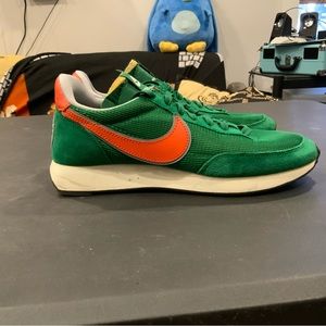 Nike Stranger Things tailwind 79